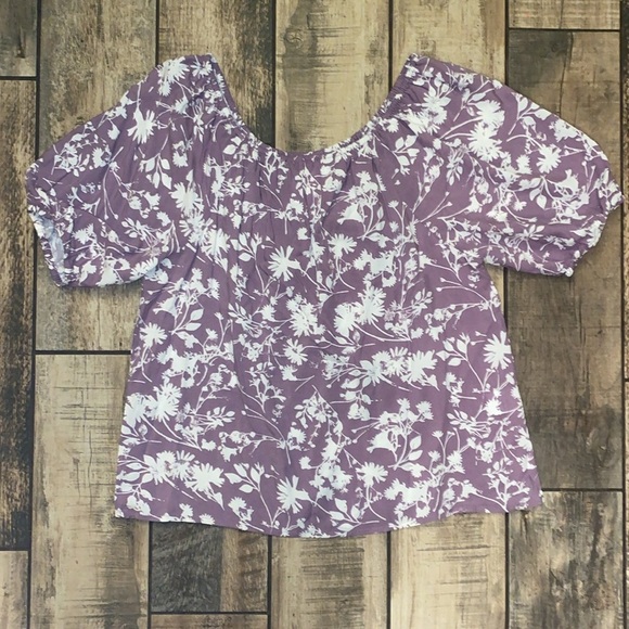 🆕 Listicle Lavender Floral Blouse - Picture 2 of 10